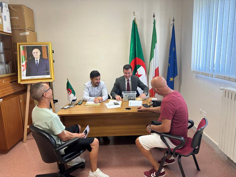 Launch of consular services for the Algerian community residing in the city of Barletta, as part of a scheduled consular mission